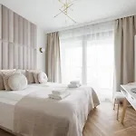 Break Zurawie Ii By Ina Aparthotel 3*