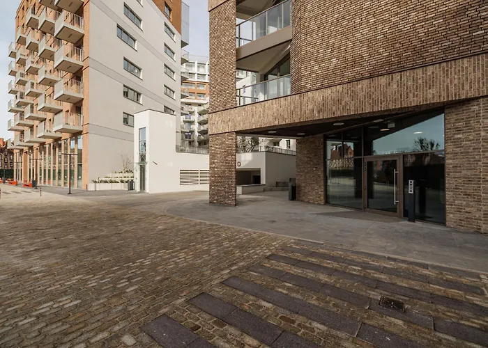 Break Zurawie Ii 公寓式酒店 4*